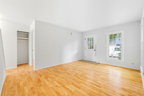 Tiny photo for 29W409 White Oak Drive, Warrenville, IL 60555 (MLS # 12487106)