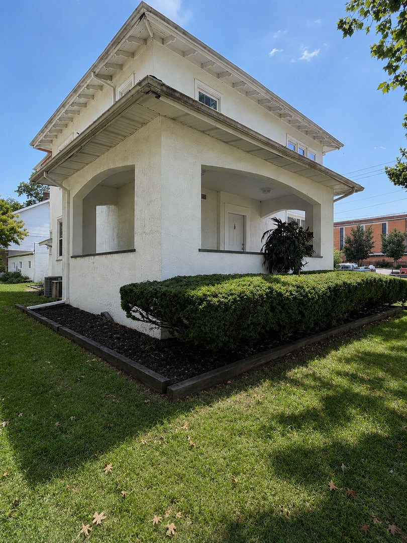 601 E Washington Street