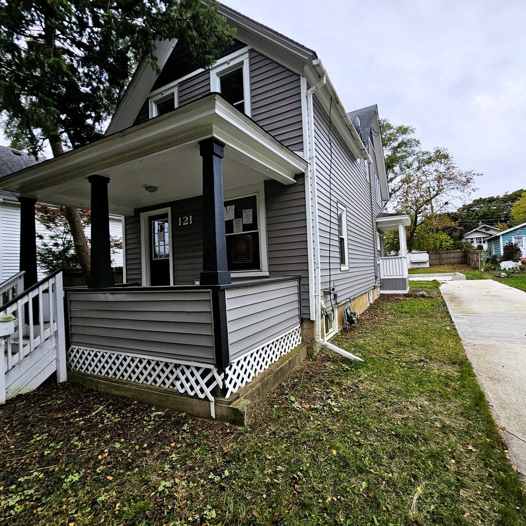 121 4th Street