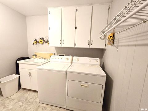 Tiny photo for 1782 Frazier Avenue, Centralia, IL 62801 (MLS # EB460142)