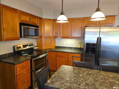 Tiny photo for 1782 Frazier Avenue, Centralia, IL 62801 (MLS # EB460142)