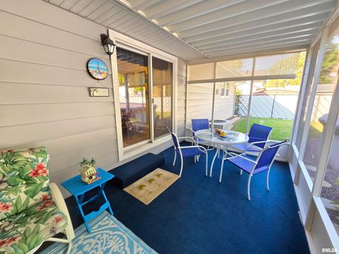 Tiny photo for 1782 Frazier Avenue, Centralia, IL 62801 (MLS # EB460142)