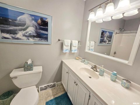 Tiny photo for 1782 Frazier Avenue, Centralia, IL 62801 (MLS # EB460142)