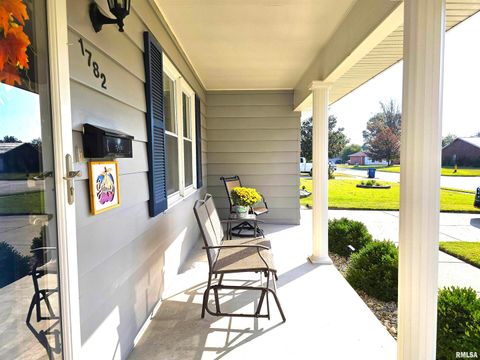 Tiny photo for 1782 Frazier Avenue, Centralia, IL 62801 (MLS # EB460142)
