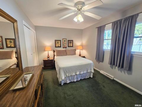 Tiny photo for 1782 Frazier Avenue, Centralia, IL 62801 (MLS # EB460142)