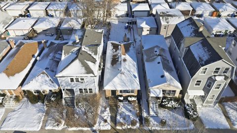 Tiny photo for 3415 N Kenton Avenue, Chicago, IL 60641 (MLS # 12557699)