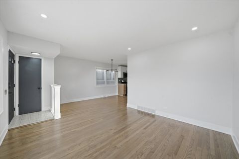 Tiny photo for 3415 N Kenton Avenue, Chicago, IL 60641 (MLS # 12557699)