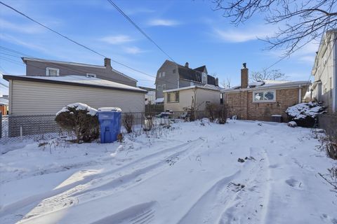 Tiny photo for 3415 N Kenton Avenue, Chicago, IL 60641 (MLS # 12557699)