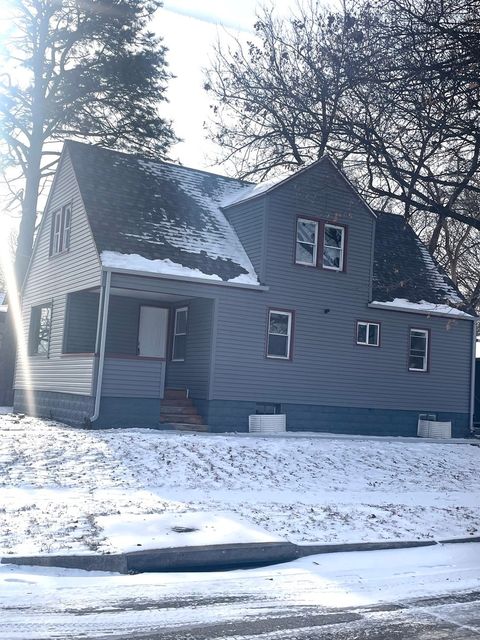 Photo of 601 S Henrietta Avenue, Rockford, IL 61102 (MLS # 12554121)