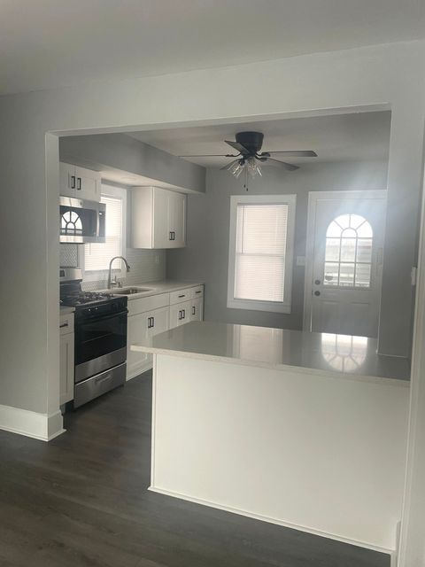 Tiny photo for 601 S Henrietta Avenue, Rockford, IL 61102 (MLS # 12554121)