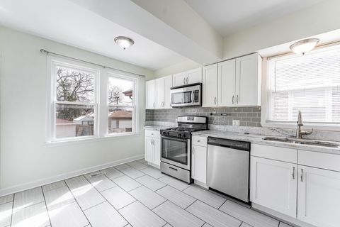 Tiny photo for 2817 Maple Avenue, Berwyn, IL 60402 (MLS # 12595696)