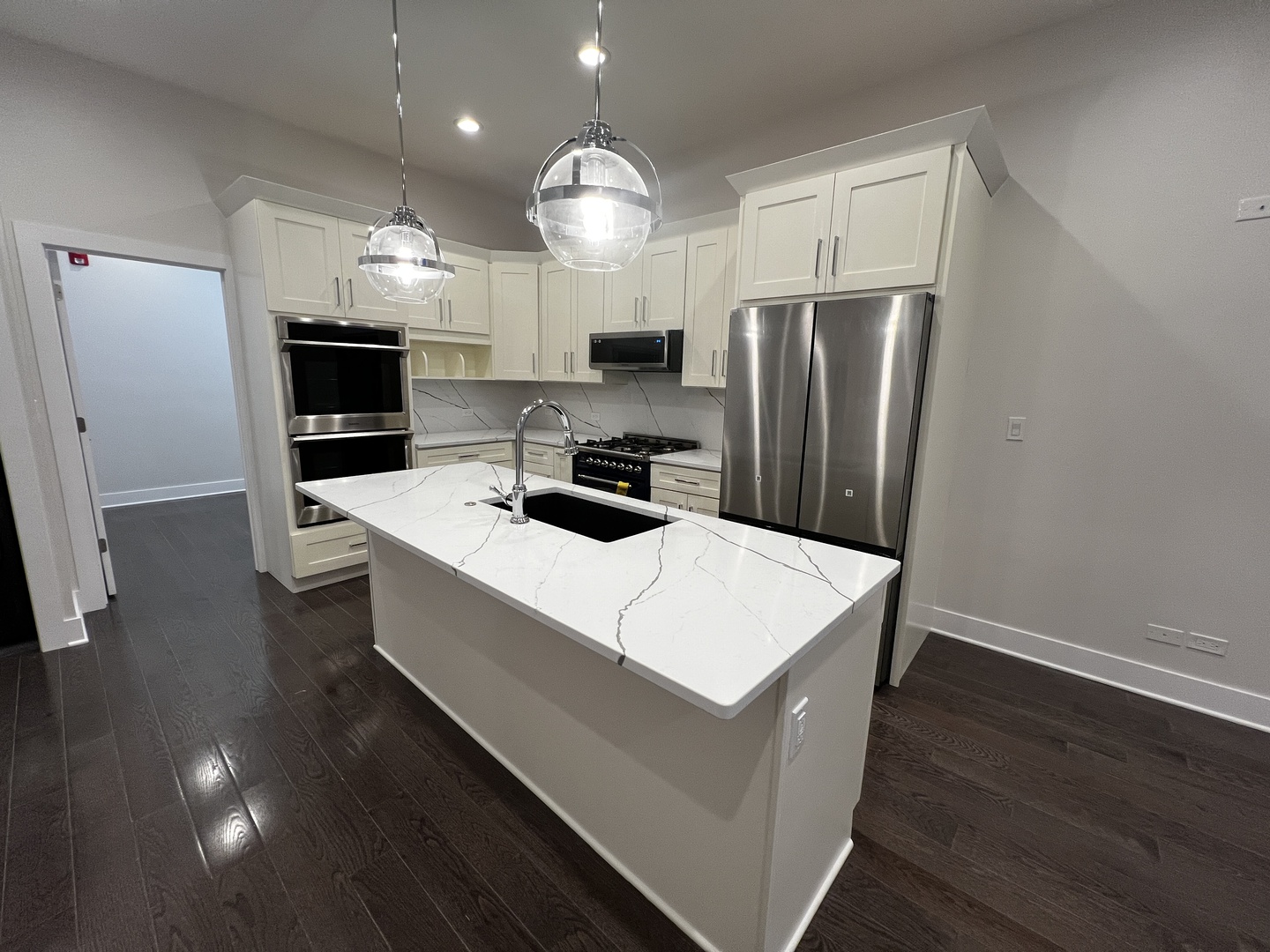 4819 Main Street 204
