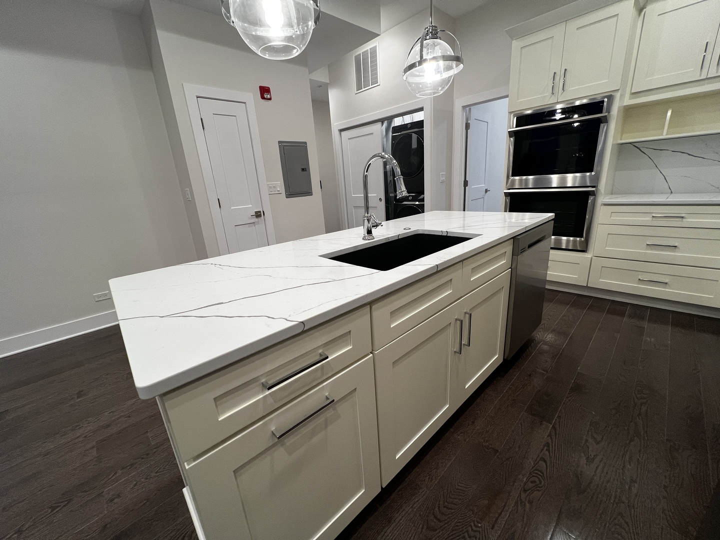 4819 Main Street 204