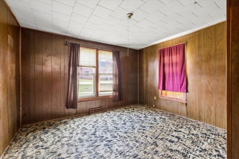 Tiny photo for 712 10th Street, De Witt, IA 52742 (MLS # 12670999)