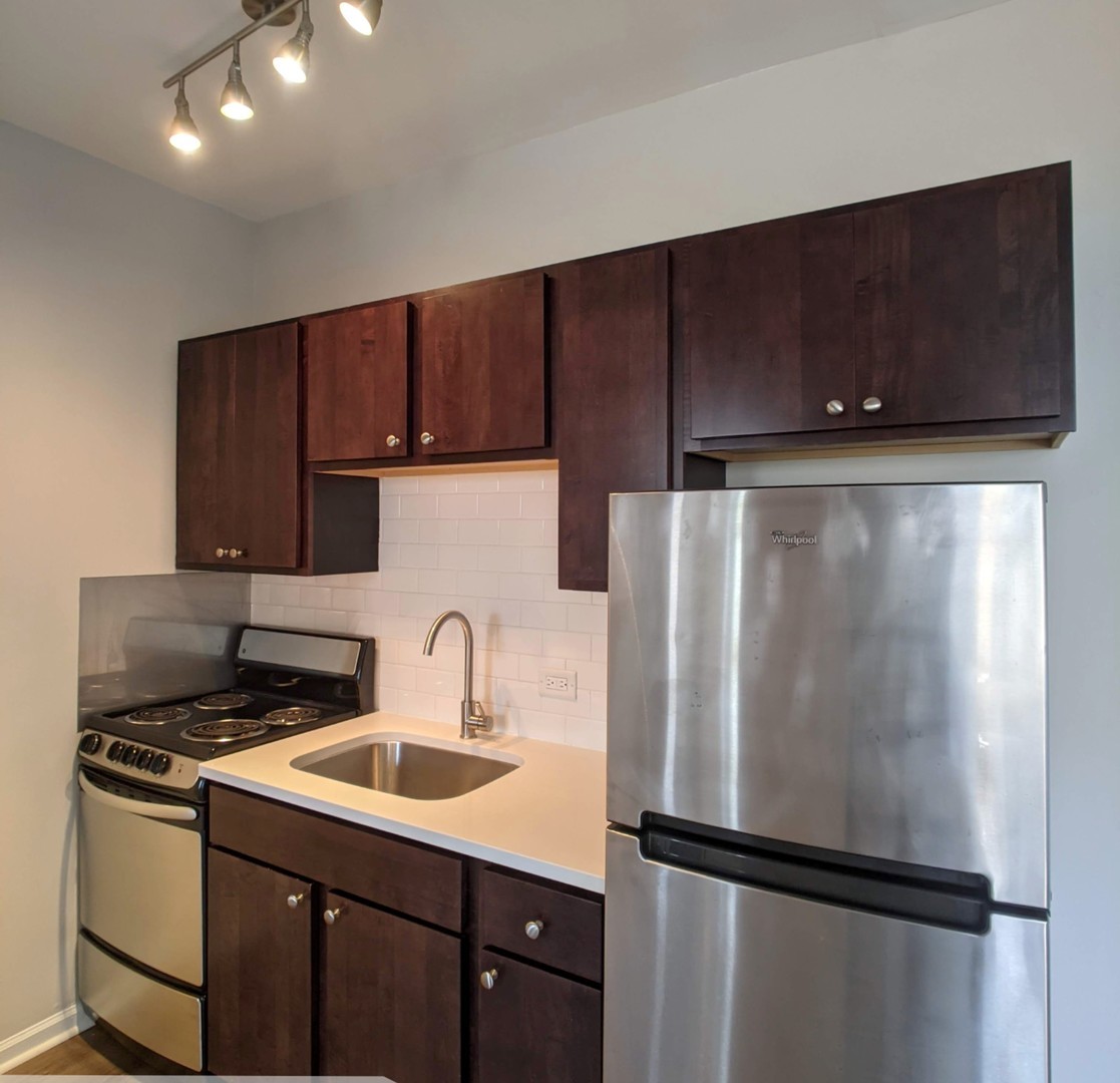 1627 N Humboldt Boulevard 4G