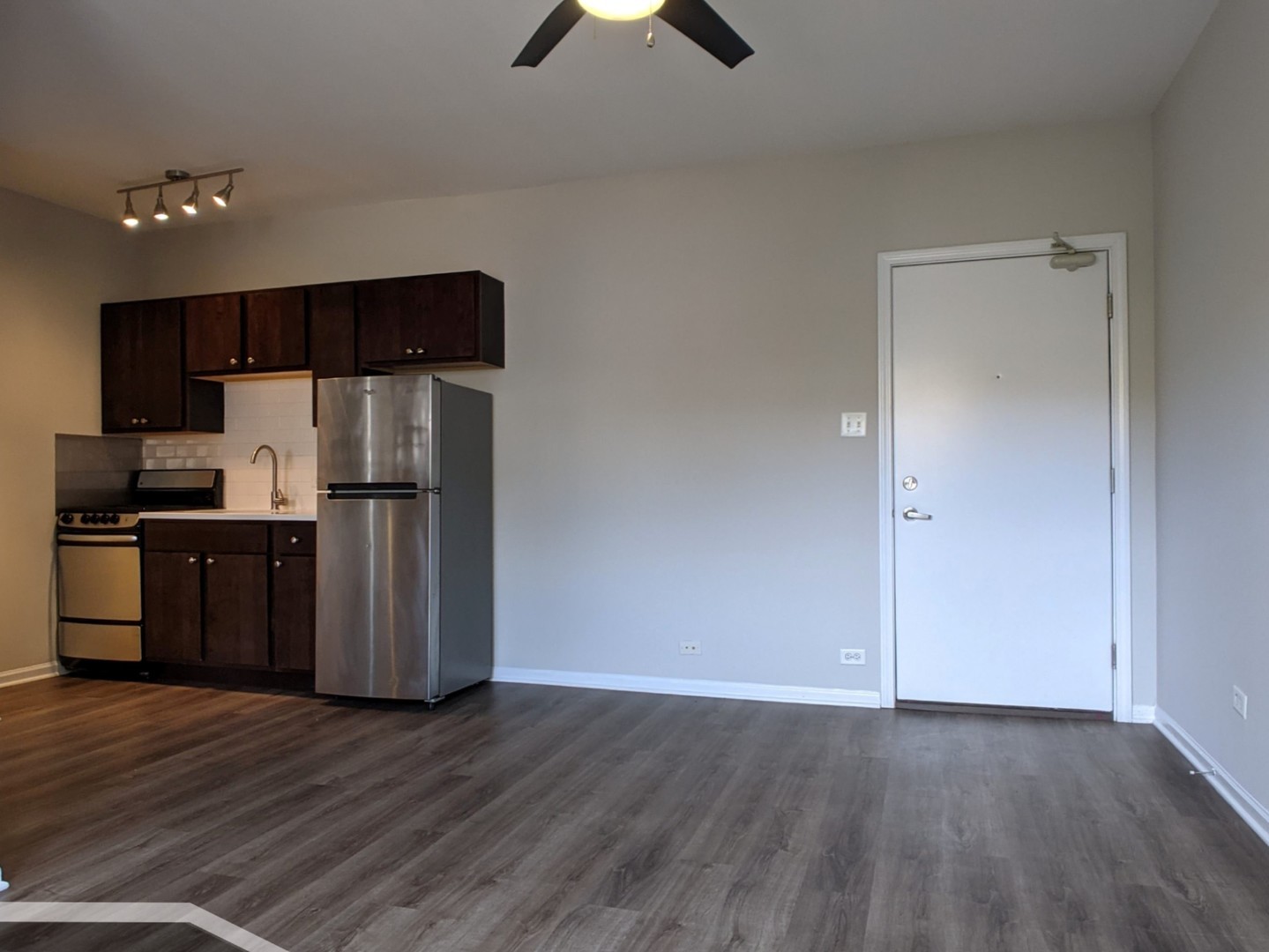 1627 N Humboldt Boulevard 4G