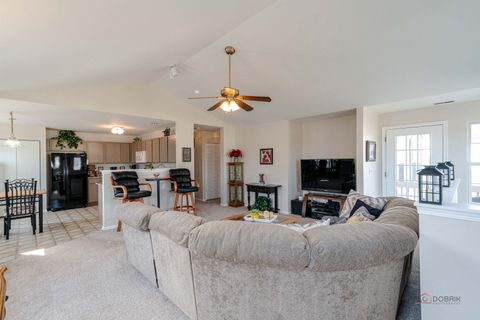 Tiny photo for 585 Bridle Court #585, Lakemoor, IL 60051 (MLS # 12571955)