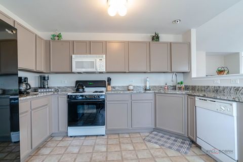 Tiny photo for 585 Bridle Court #585, Lakemoor, IL 60051 (MLS # 12571955)