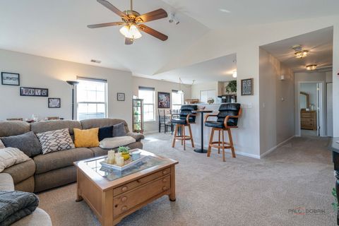 Tiny photo for 585 Bridle Court #585, Lakemoor, IL 60051 (MLS # 12571955)