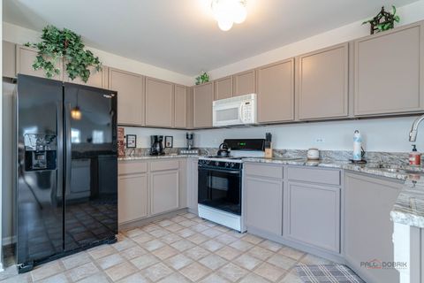 Tiny photo for 585 Bridle Court #585, Lakemoor, IL 60051 (MLS # 12571955)