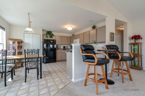 Tiny photo for 585 Bridle Court #585, Lakemoor, IL 60051 (MLS # 12571955)