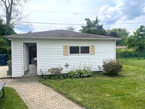 Tiny photo for 7401 W 113th Place, Worth, IL 60482 (MLS # 12408282)