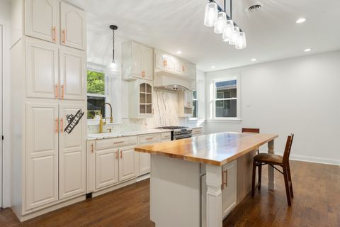 Tiny photo for 4425 Wilson Avenue, Downers Grove, IL 60515 (MLS # 12517468)