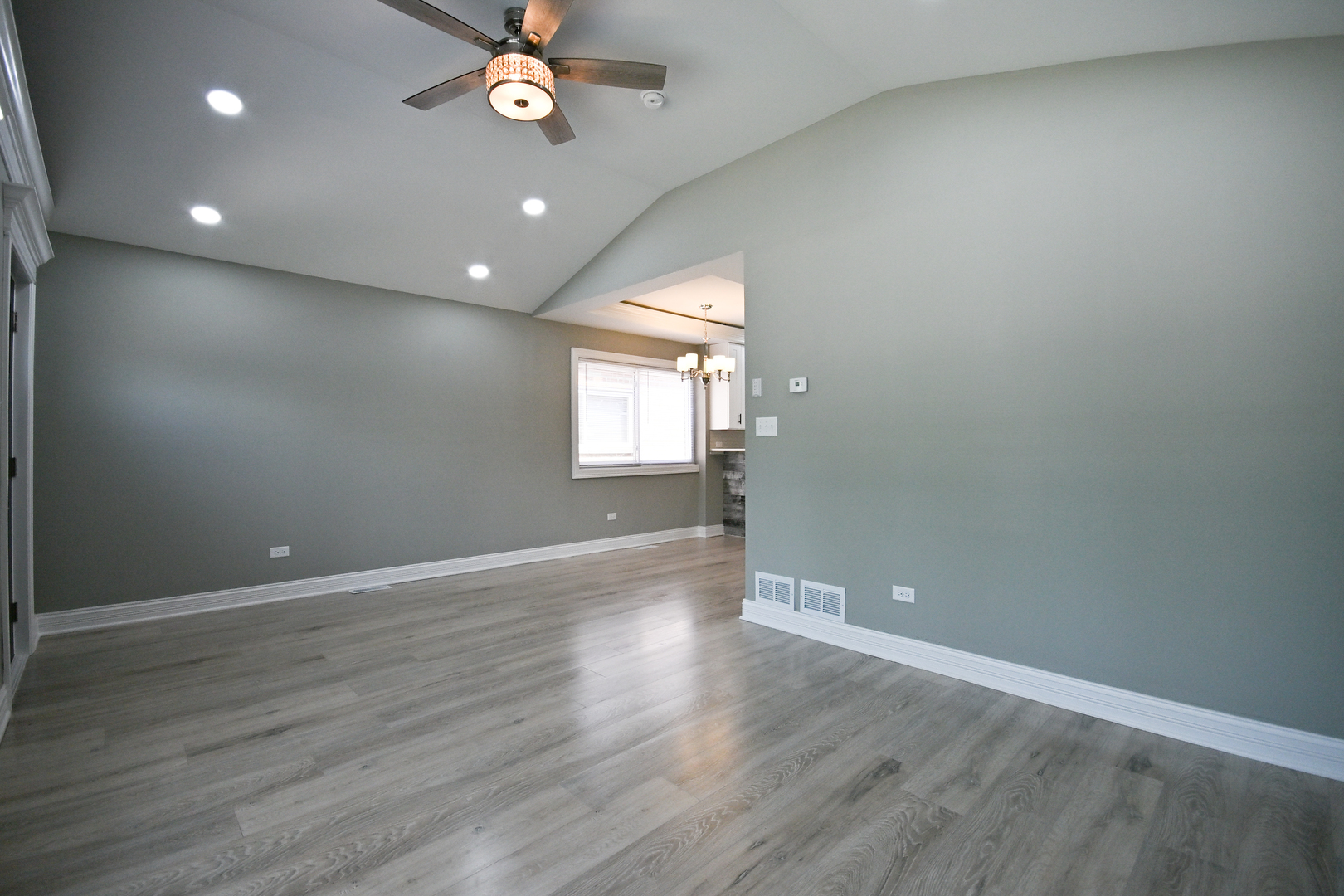 1237 E 95th Street