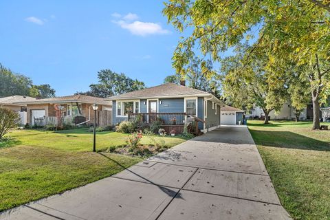 Tiny photo for 557 Elsie Avenue, Crest Hill, IL 60403 (MLS # 12486032)