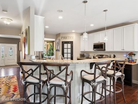 Tiny photo for 883 W Courtland Street, Mundelein, IL 60060 (MLS # 12451065)