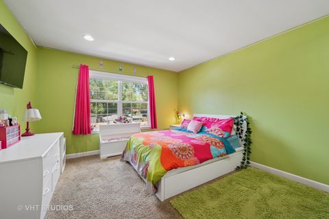 Tiny photo for 883 W Courtland Street, Mundelein, IL 60060 (MLS # 12451065)