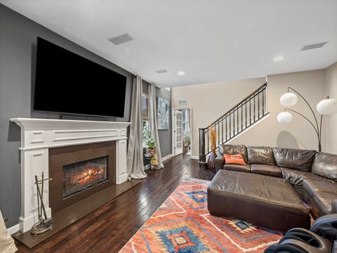 Tiny photo for 883 W Courtland Street, Mundelein, IL 60060 (MLS # 12451065)