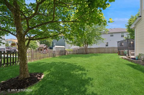 Tiny photo for 883 W Courtland Street, Mundelein, IL 60060 (MLS # 12451065)