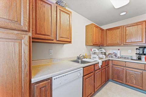 Tiny photo for 1317 MONTGOMERY Street, Urbana, IL 61802 (MLS # 12456390)