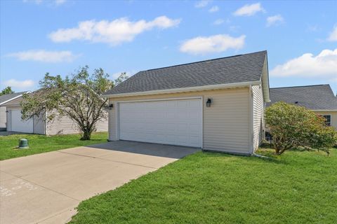 Tiny photo for 1317 MONTGOMERY Street, Urbana, IL 61802 (MLS # 12456390)