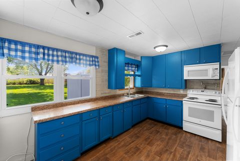 Tiny photo for 3906 Morton Drive, East Moline, IL 61244 (MLS # 12622339)