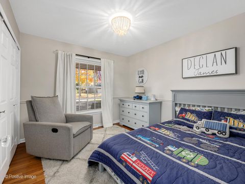 Tiny photo for 2S386 SENECA Drive, Wheaton, IL 60189 (MLS # 12534116)