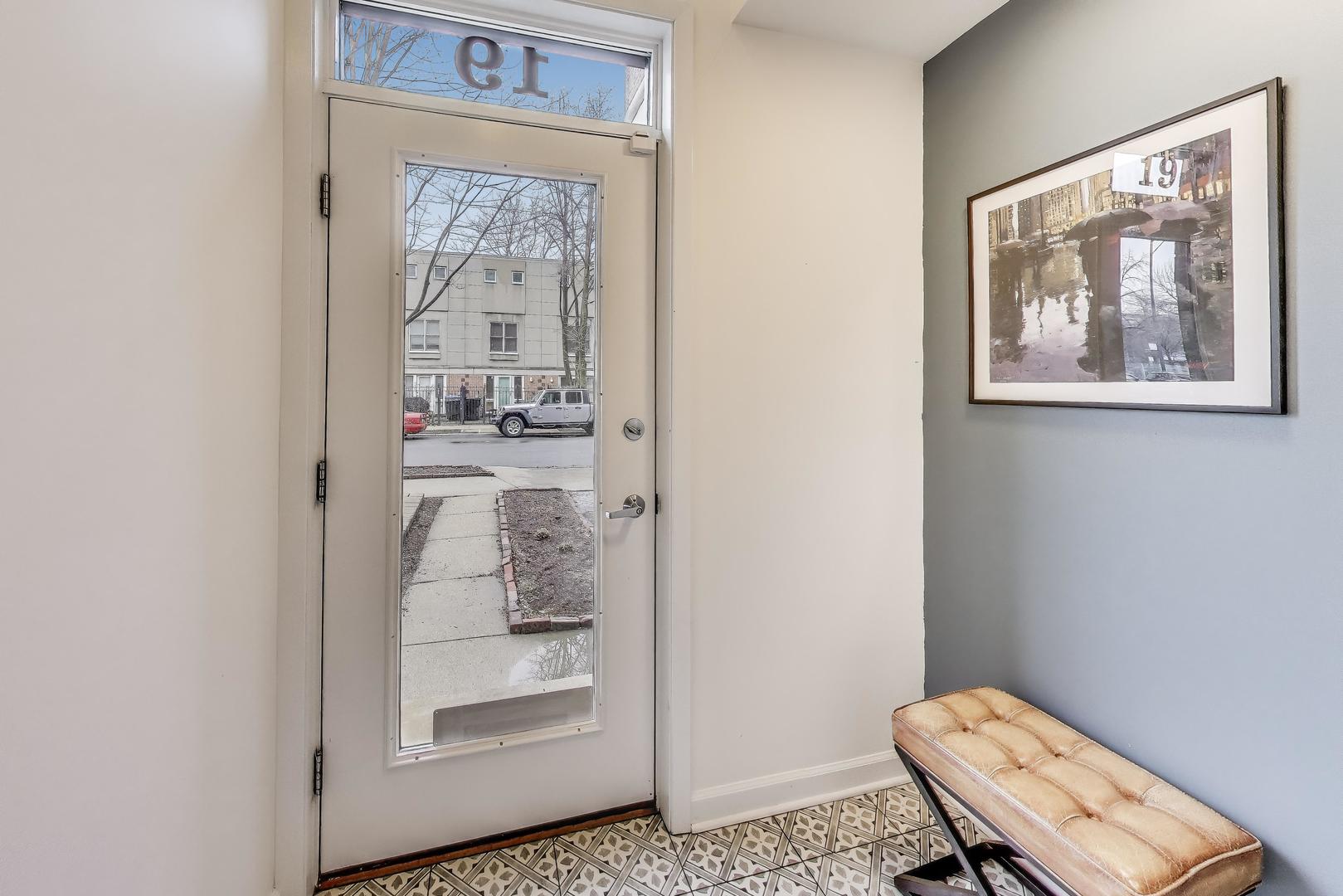19 W 15th Street