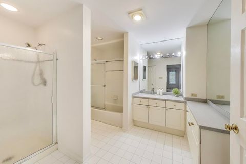 Tiny photo for 2720 Central Street #4C, Evanston, IL 60201 (MLS # 12455771)