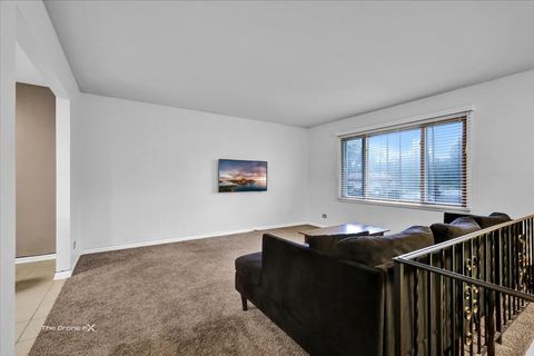 Tiny photo for 2n314 Euclid Avenue, Glen Ellyn, IL 60137 (MLS # 12490022)