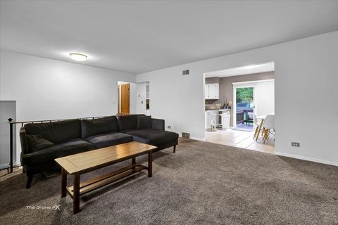 Tiny photo for 2n314 Euclid Avenue, Glen Ellyn, IL 60137 (MLS # 12490022)