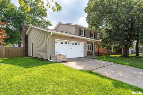 Tiny photo for 2149 W 30TH Street, Davenport, IA 52804 (MLS # QC4268683)