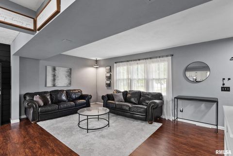 Tiny photo for 2149 W 30TH Street, Davenport, IA 52804 (MLS # QC4268683)