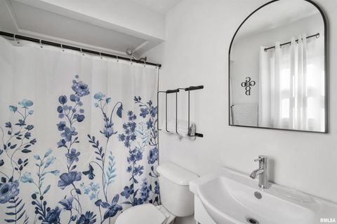 Tiny photo for 2149 W 30TH Street, Davenport, IA 52804 (MLS # QC4268683)