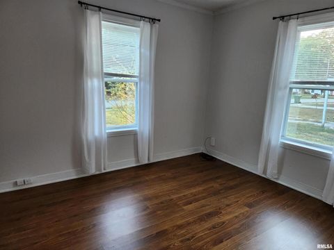 Tiny photo for 820 AIRPORT Road, Mt Vernon, IL 62864 (MLS # EB458686)