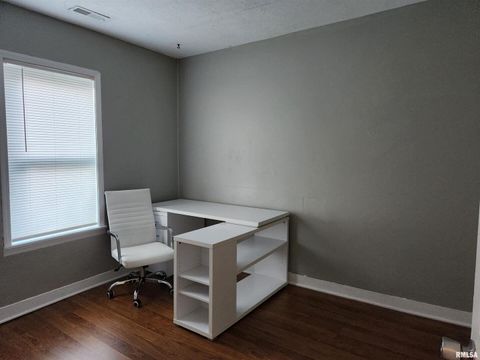 Tiny photo for 820 AIRPORT Road, Mt Vernon, IL 62864 (MLS # EB458686)