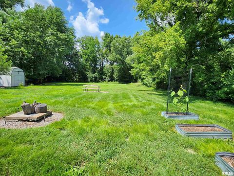 Tiny photo for 820 AIRPORT Road, Mt Vernon, IL 62864 (MLS # EB458686)