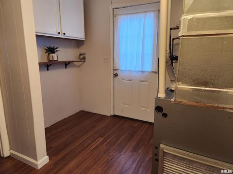 Tiny photo for 820 AIRPORT Road, Mt Vernon, IL 62864 (MLS # EB458686)