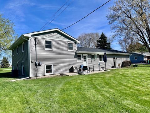 Tiny photo for 306 N 6th Street, Malta, IL 60150 (MLS # 12624958)