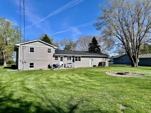 Tiny photo for 306 N 6th Street, Malta, IL 60150 (MLS # 12624958)